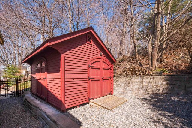 88 York Street, York, ME 03909