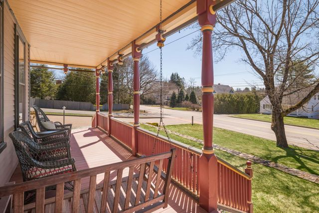 88 York Street, York, ME 03909