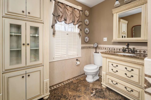 88 York Street, York, ME 03909