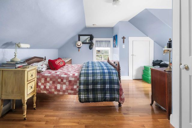 88 York Street, York, ME 03909