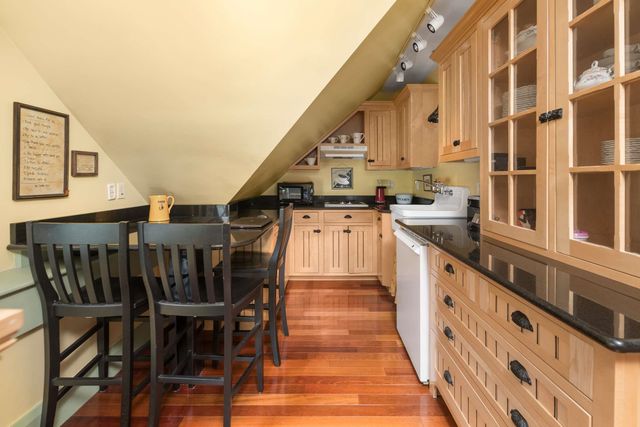 88 York Street, York, ME 03909