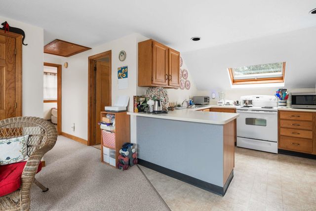 88 York Street, York, ME 03909