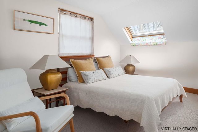 88 York Street, York, ME 03909