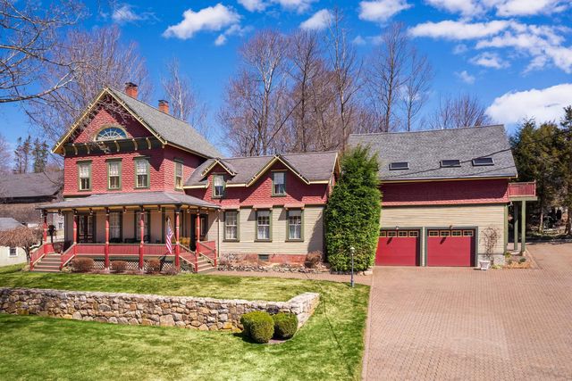 88 York Street, York, ME 03909