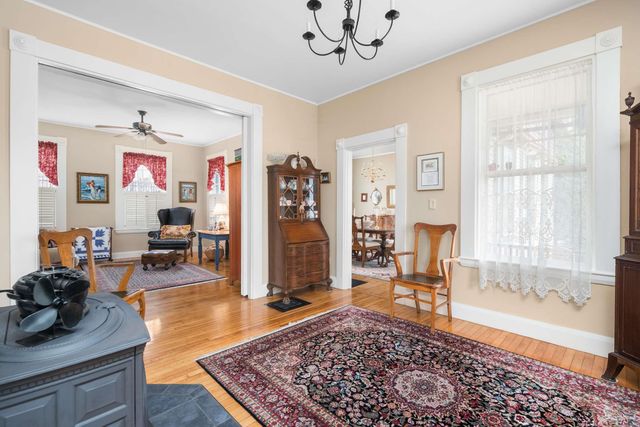 88 York Street, York, ME 03909