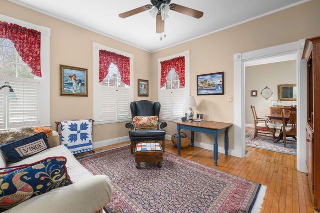 88 York Street, York, ME 03909