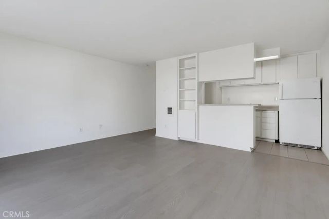 5585 E Pacific Coast Highway East 107, Long Beach, CA 90804