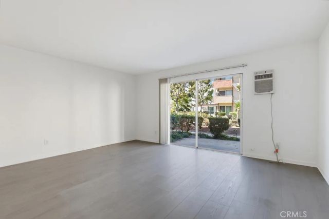 5585 E Pacific Coast Highway East 107, Long Beach, CA 90804