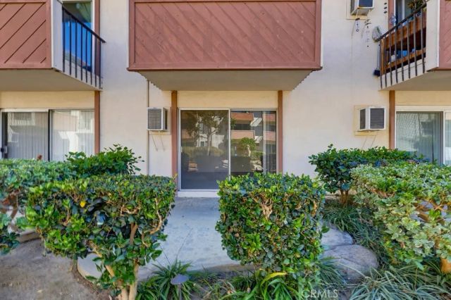 5585 E Pacific Coast Highway East 107, Long Beach, CA 90804