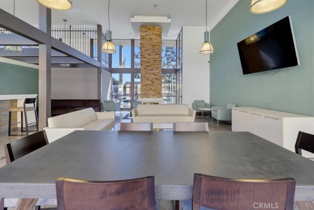 5585 E Pacific Coast Highway East 107, Long Beach, CA 90804