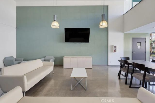 5585 E Pacific Coast Highway East 107, Long Beach, CA 90804