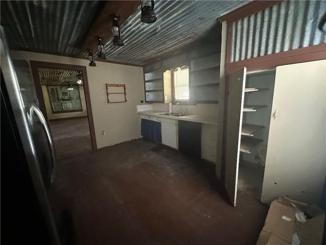 602 S Mignonette Street, Kosse, TX 76653