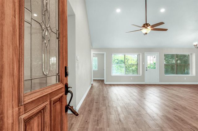 6023 Sean Court, Humble, TX 77346