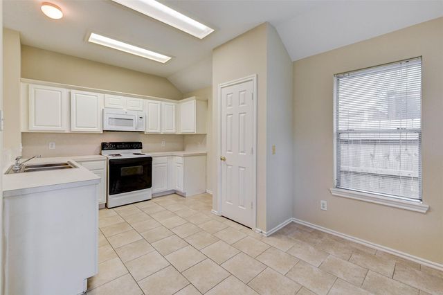 5207 Flax Bourton Street, Humble, TX 77346