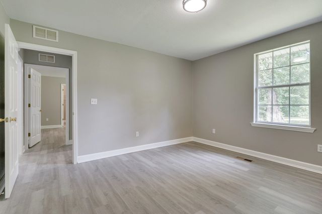 2103 Queenswood Drive, Tallahassee, FL 32303