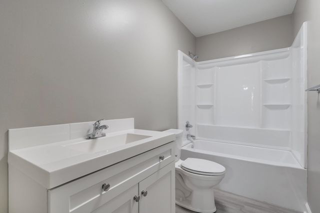 2103 Queenswood Drive, Tallahassee, FL 32303
