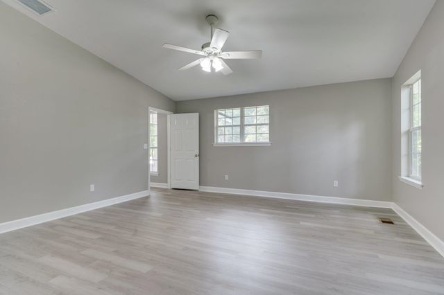 2103 Queenswood Drive, Tallahassee, FL 32303