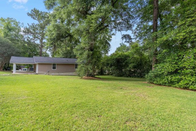 2103 Queenswood Drive, Tallahassee, FL 32303