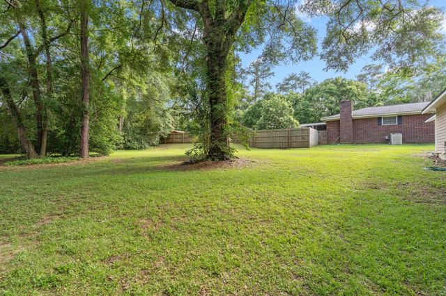 2103 Queenswood Drive, Tallahassee, FL 32303