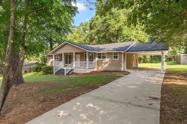 2103 Queenswood Drive, Tallahassee, FL 32303