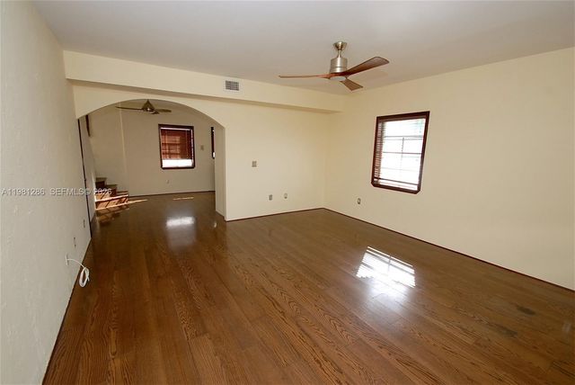 1525 Pennsylvania Ave 2, Miami Beach, FL 33139