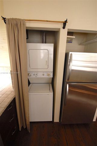 1525 Pennsylvania Ave 2, Miami Beach, FL 33139