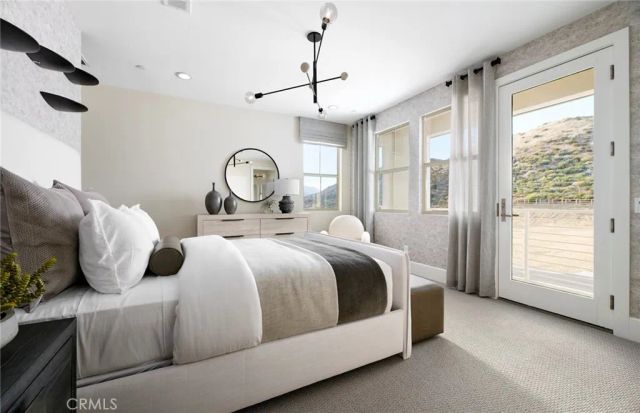11808 Canoga Avenue, Chatsworth, CA 91311