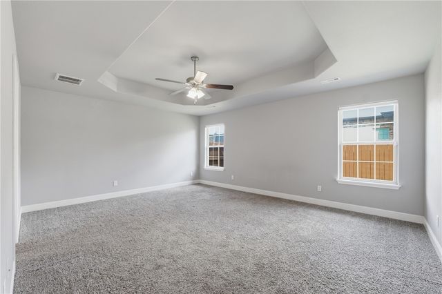 5900 NW Meade Street, Bentonville, AR 72713