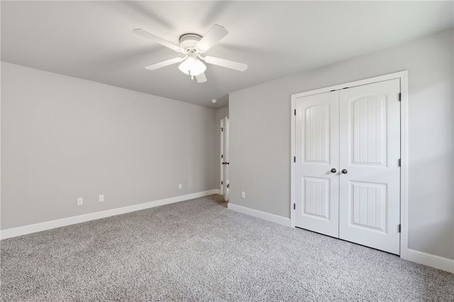 5900 NW Meade Street, Bentonville, AR 72713