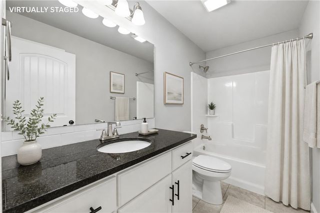 5900 NW Meade Street, Bentonville, AR 72713