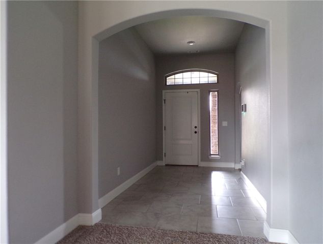 5900 NW Meade Street, Bentonville, AR 72713
