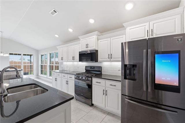 5900 NW Meade Street, Bentonville, AR 72713