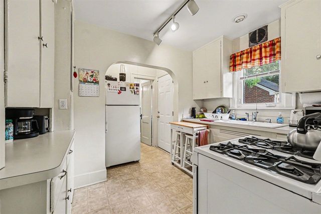 700 Ferris Street, Ypsilanti, MI 48197