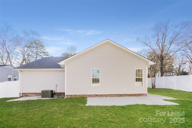 85 Winecoff Avenue NE, Concord, NC 28025