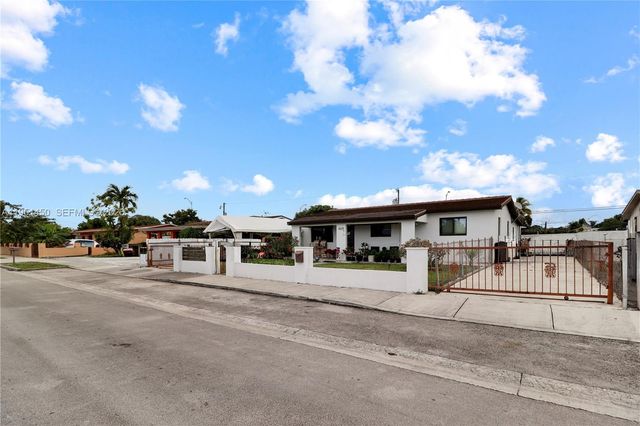 3529 W 14th Ln, Hialeah, FL 33012