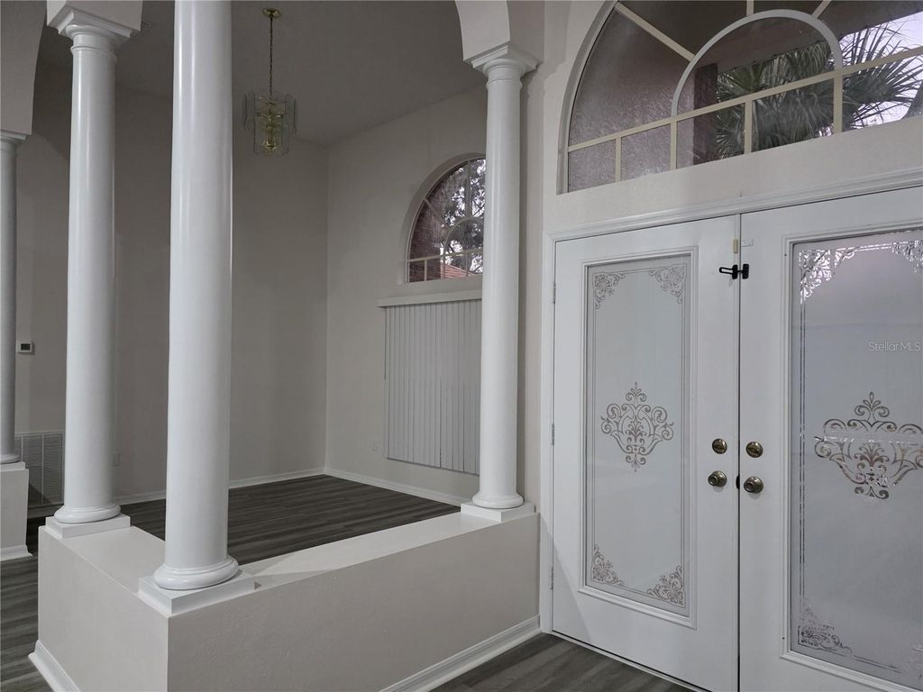 Image 3 of property listing at 36014 LAKE UNITY NURSERY ROAD, Fruitland Park, FL 34731