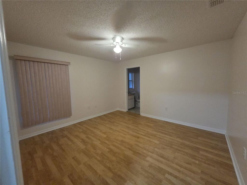 Image 25 of property listing at 36014 LAKE UNITY NURSERY ROAD, Fruitland Park, FL 34731