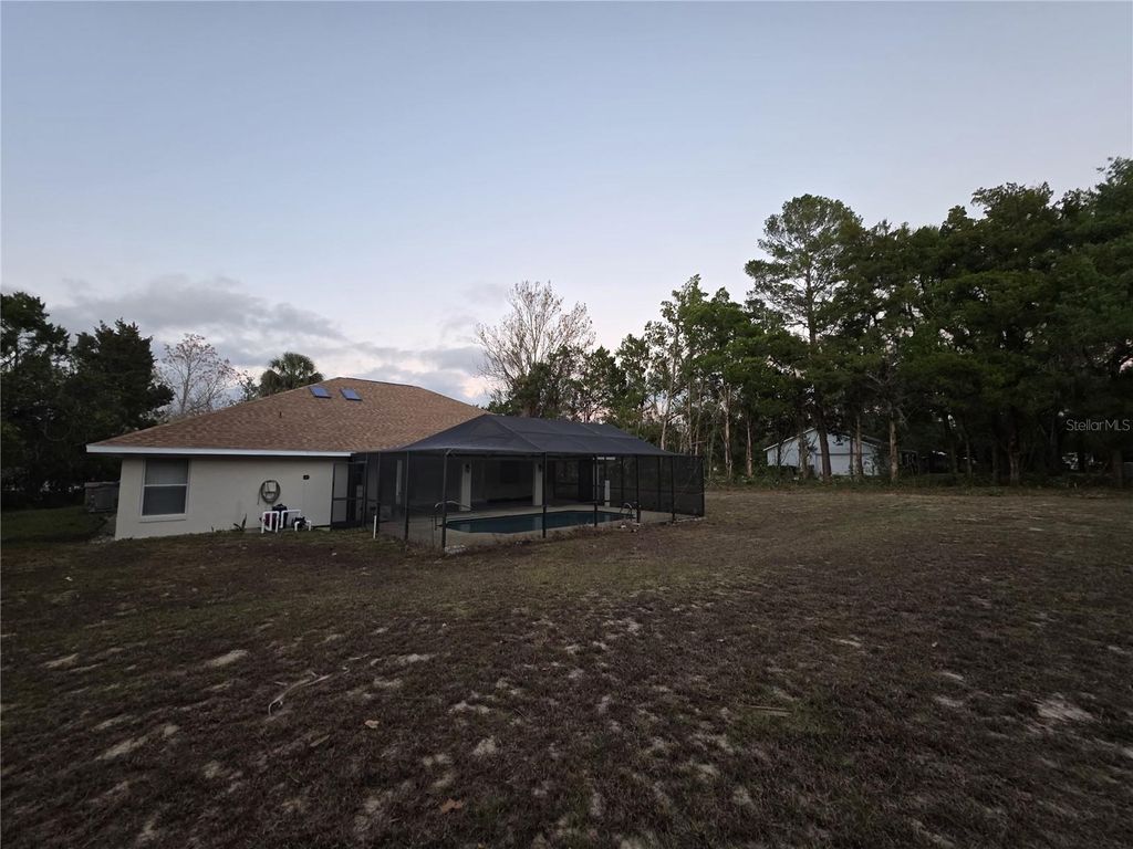 Image 30 of property listing at 36014 LAKE UNITY NURSERY ROAD, Fruitland Park, FL 34731