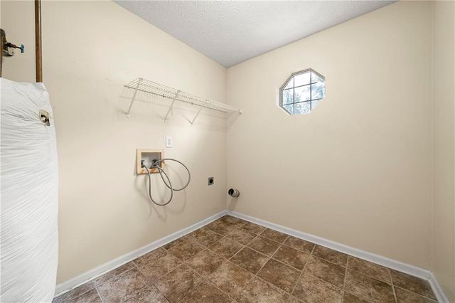 5718 Hidden Brook Circle, Atlanta, GA 30349