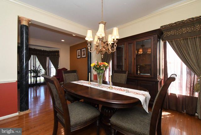 4528 DEEP GLEN WAY, Doylestown, PA 18902