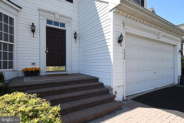 4528 DEEP GLEN WAY, Doylestown, PA 18902