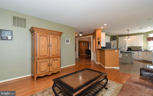 4528 DEEP GLEN WAY, Doylestown, PA 18902