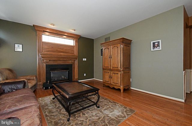 4528 DEEP GLEN WAY, Doylestown, PA 18902