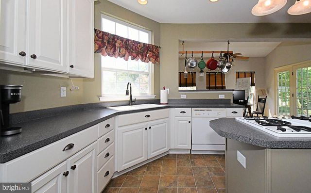 4528 DEEP GLEN WAY, Doylestown, PA 18902