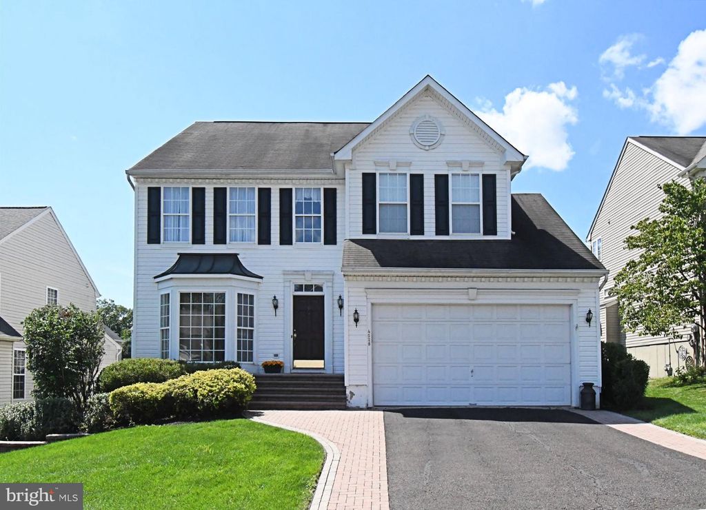 4528 DEEP GLEN WAY, Doylestown, PA 18902