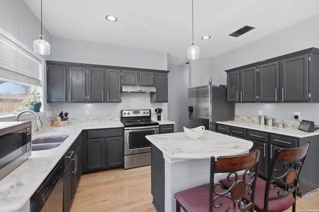 12215 Stable Knoll, San Antonio, TX 78249