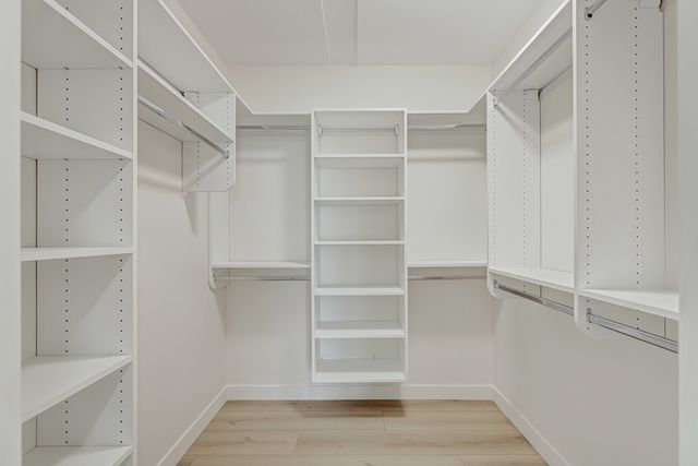 9201 Milwaukee Avenue N 202, Niles, IL 60714