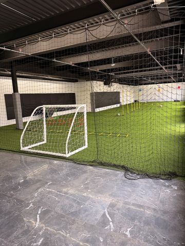 9201 Milwaukee Avenue N 202, Niles, IL 60714