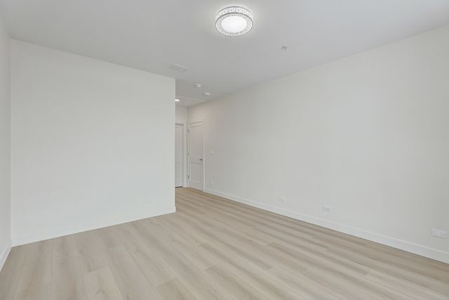 9201 Milwaukee Avenue N 202, Niles, IL 60714