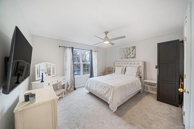 6 Denmark Court, Huntington, NY 11743